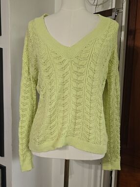 Flat White Light Lime V-Neck Open Knit Sweater